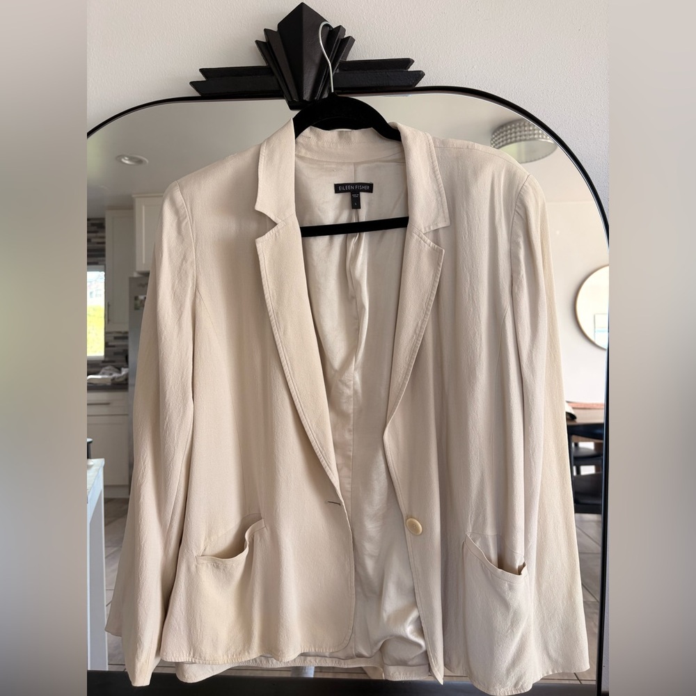 Vintage Eileen Fisher Women's Cream Blazer